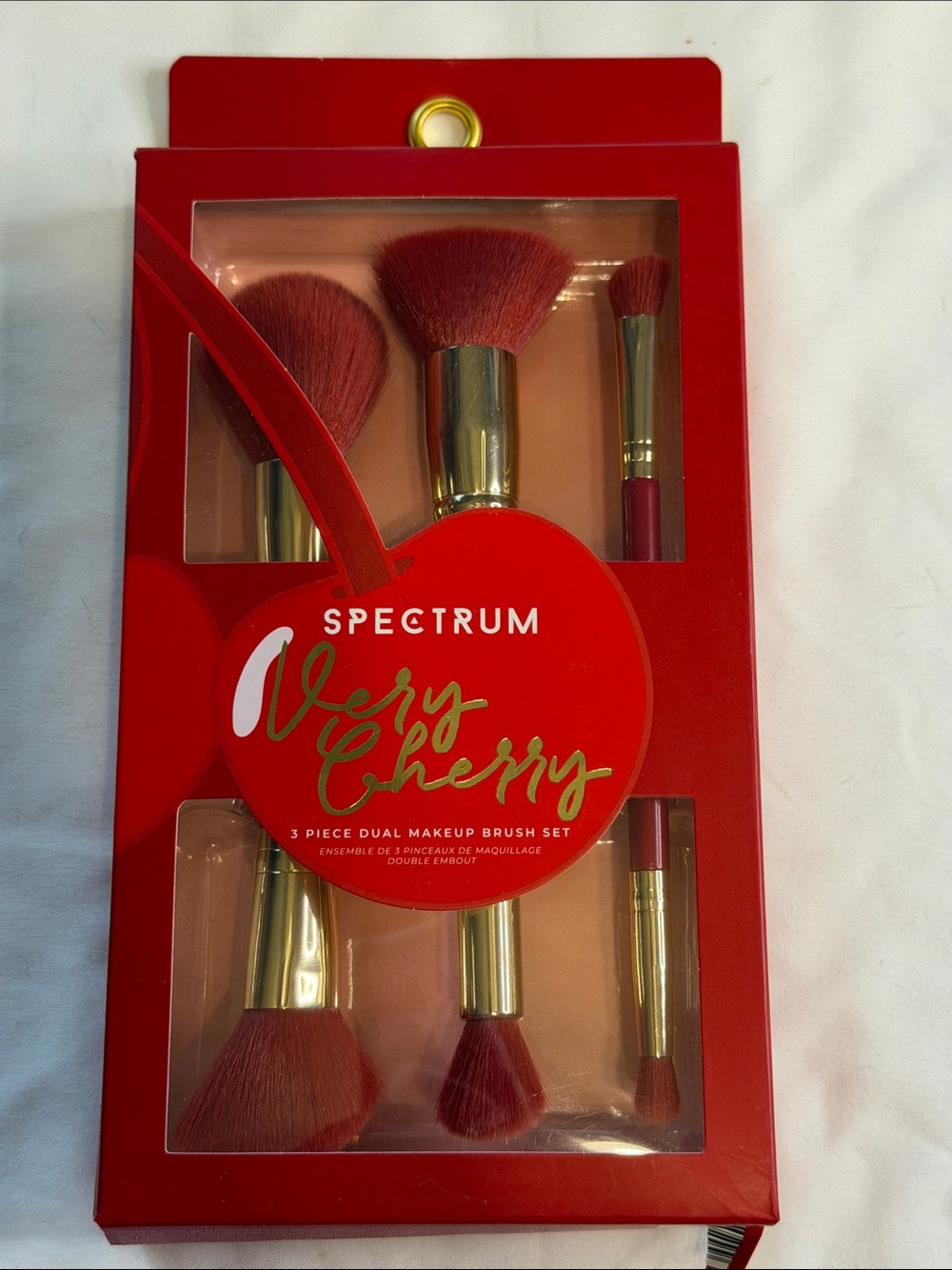 Unique Spectrum Red 3-Piece Makeup Brush Set